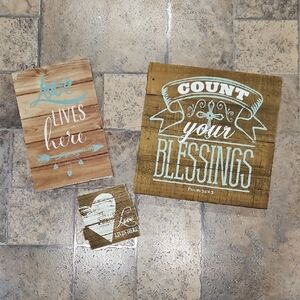 Faux Barnwood Signs Set Of 3 BNWT